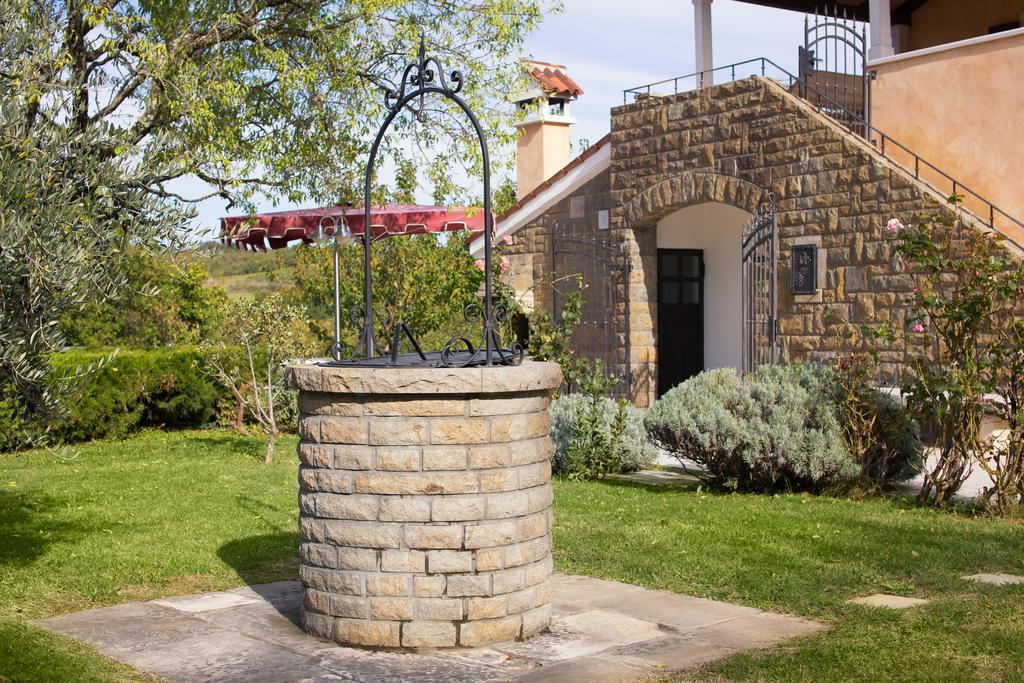 Villa Momiano With Private Pool Momjan Екстер'єр фото