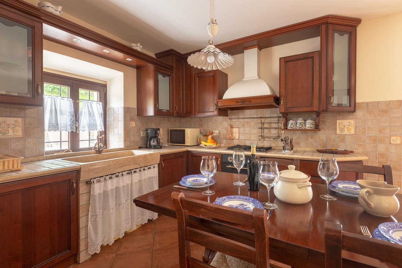 Villa Momiano With Private Pool Momjan Екстер'єр фото