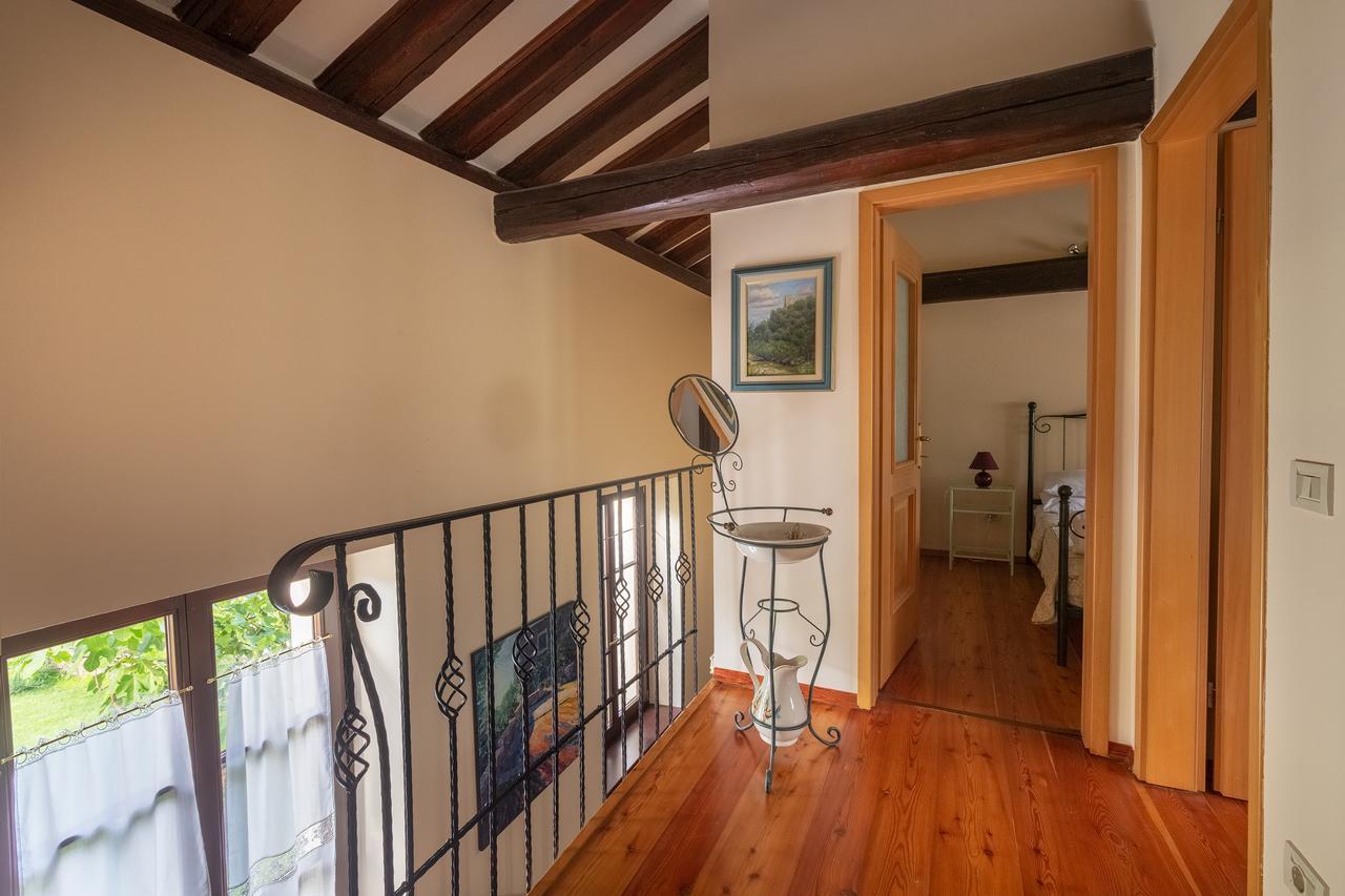 Villa Momiano With Private Pool Momjan Екстер'єр фото
